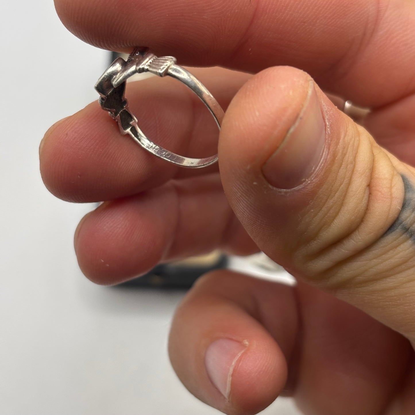 Silver Garnet Claddagh Ring