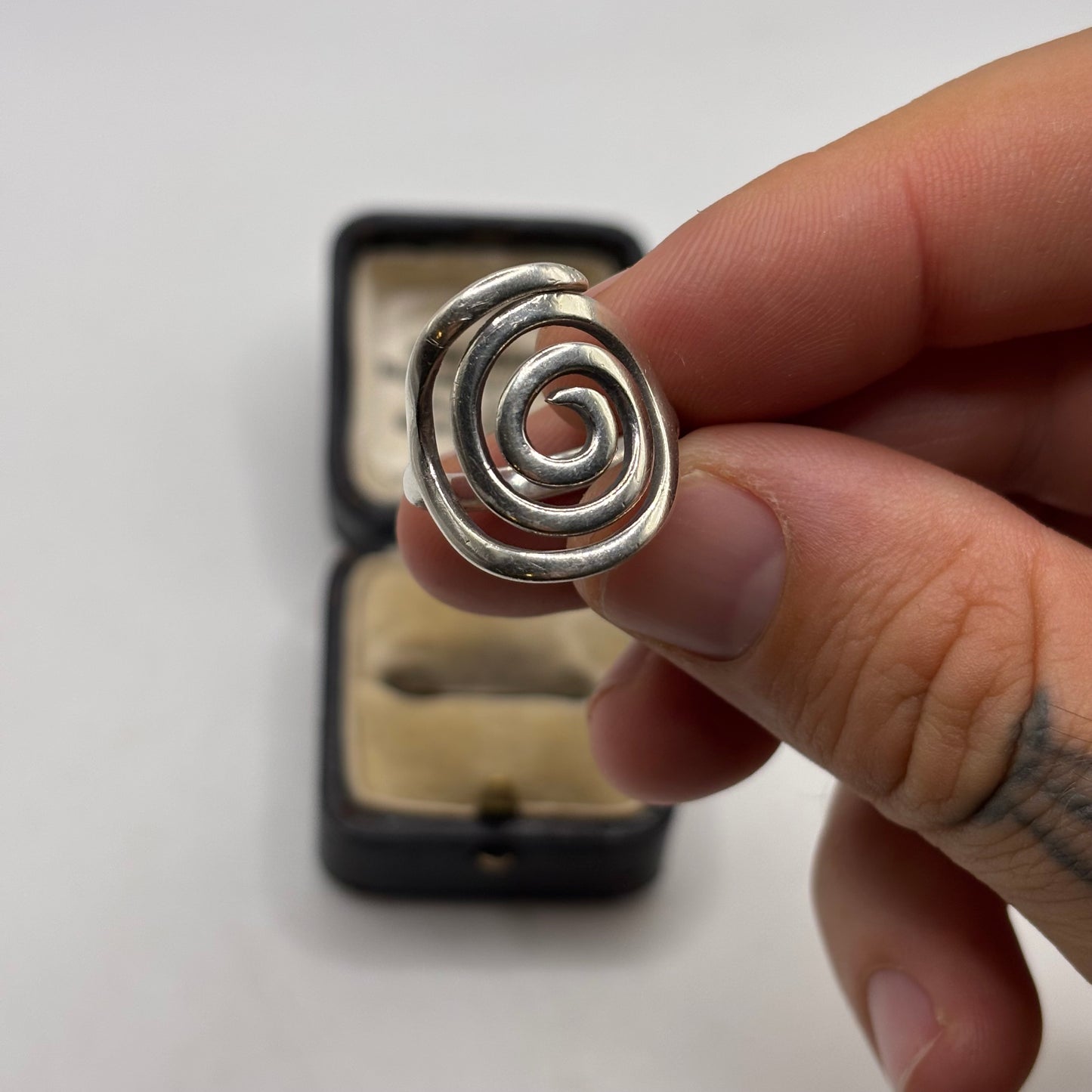 Silver Swirl Ring