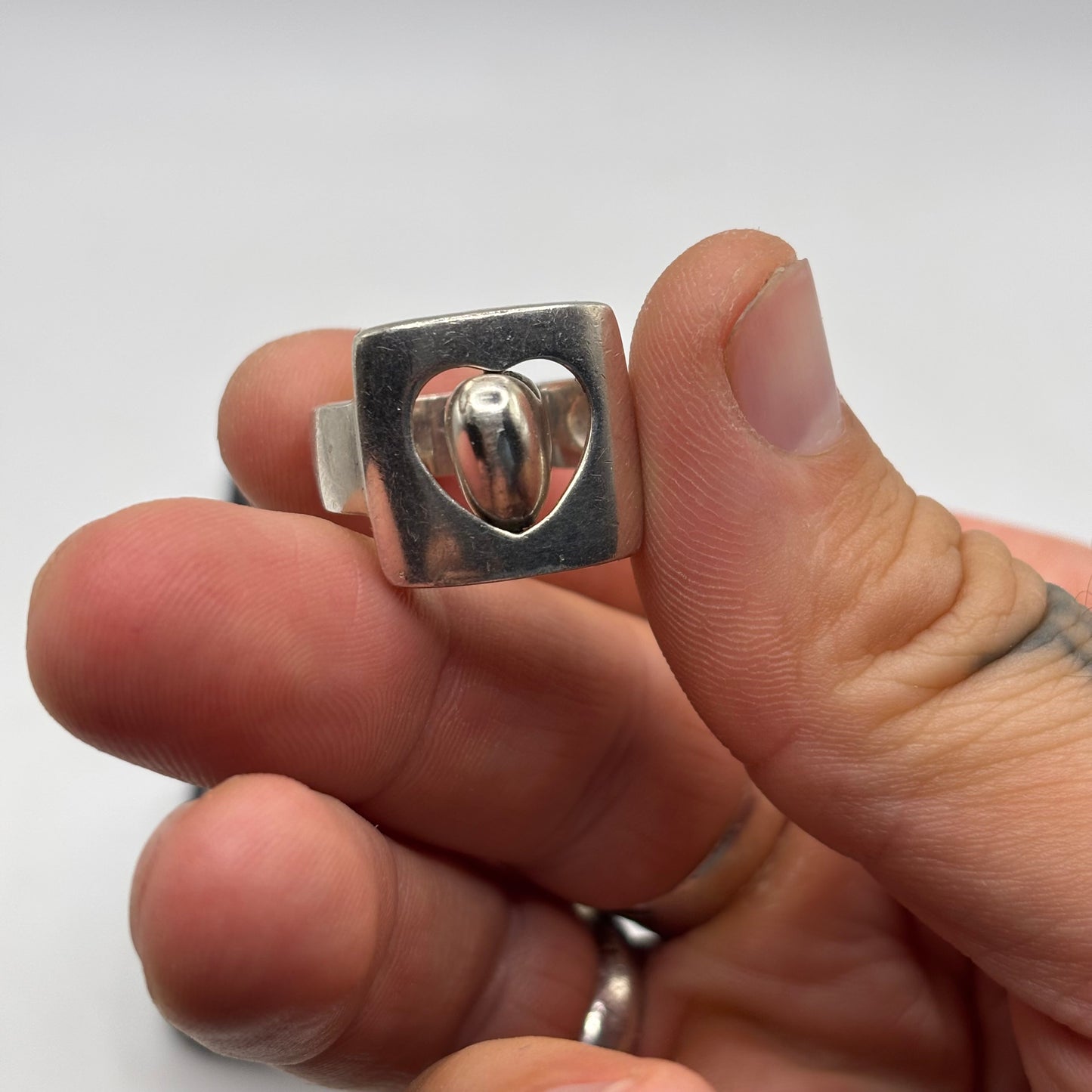 Silver Heavy Heart Spinner Ring