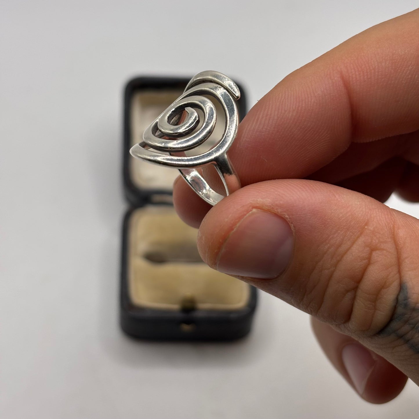 Silver Swirl Ring