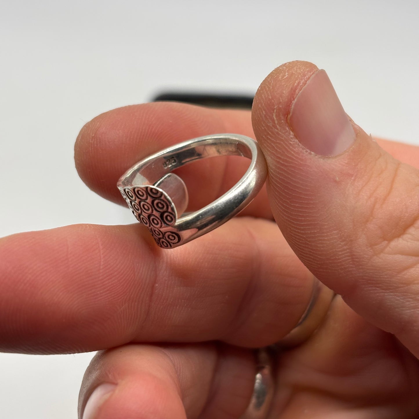 Silver Detailed Band Ring