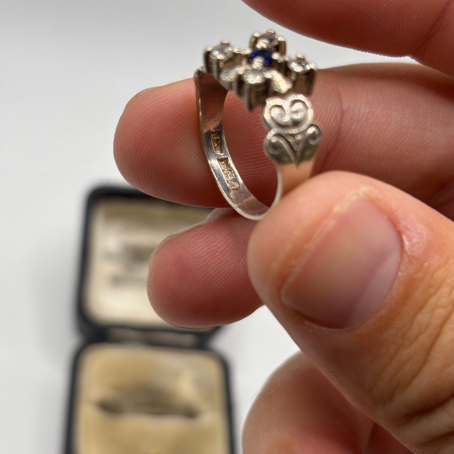 Silver Vintage Sapphire Ring (M)