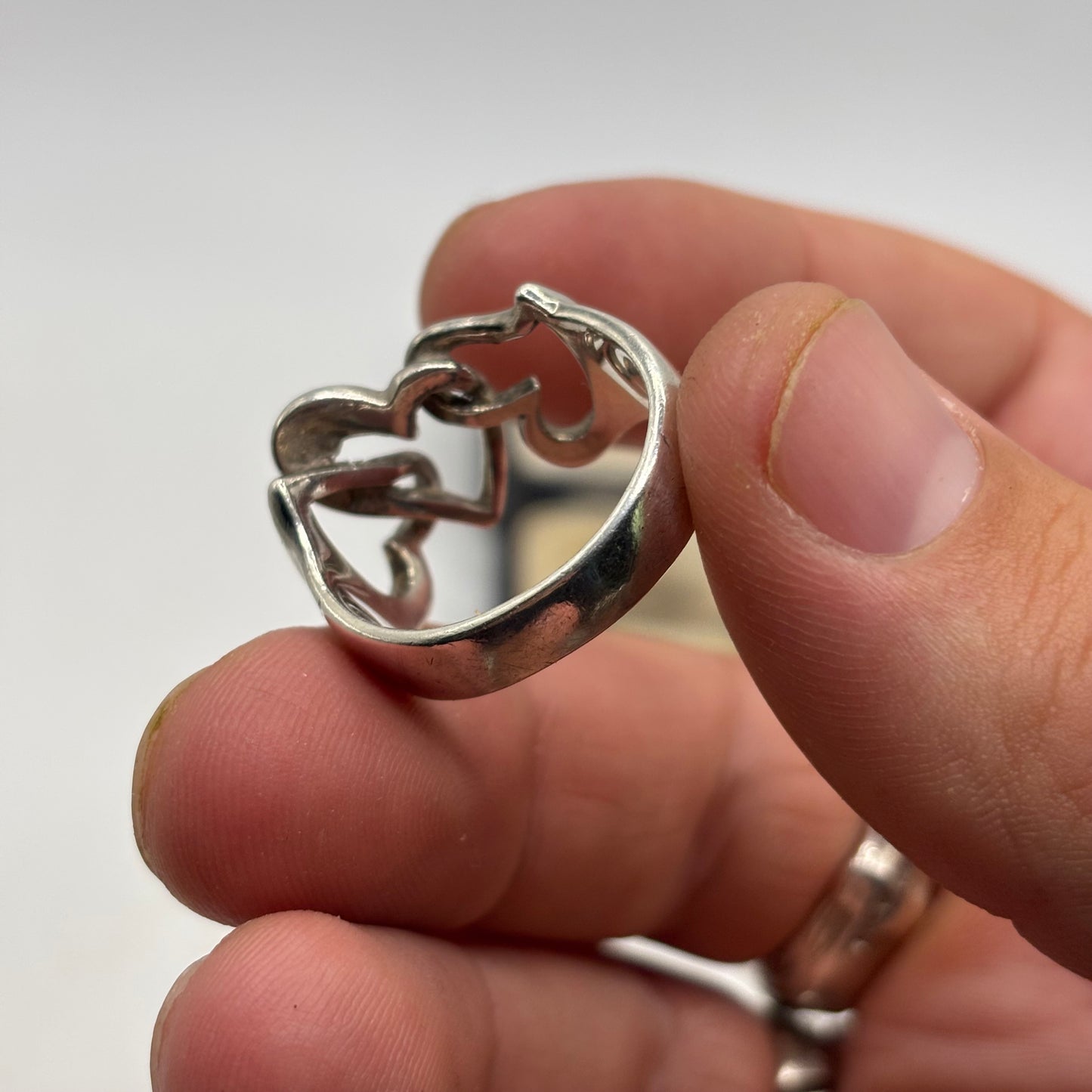 Silver Heavy Heart Ring (R)