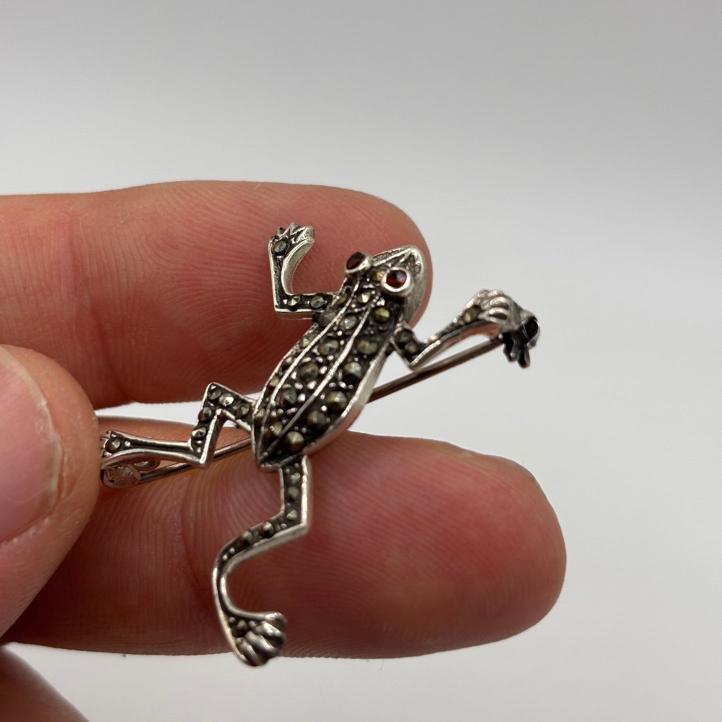 Silver Vintage Marcasite Frog Brooch