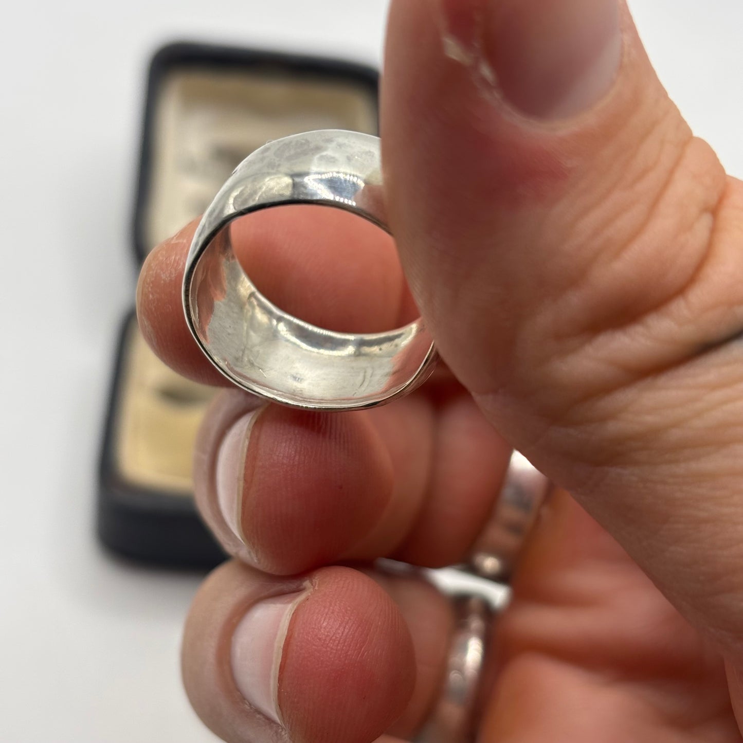 Silver Swirl Band Ring