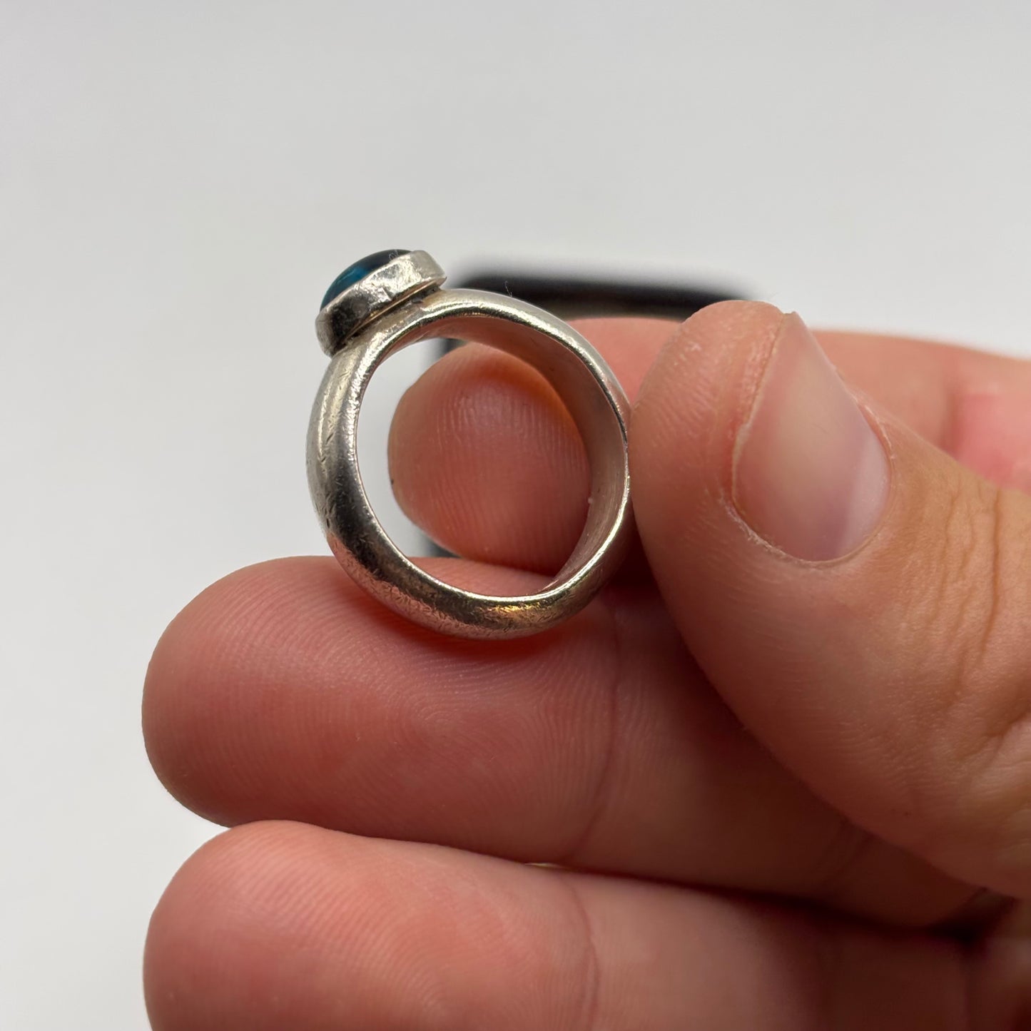 Silver Blue Stoned Ring (L)