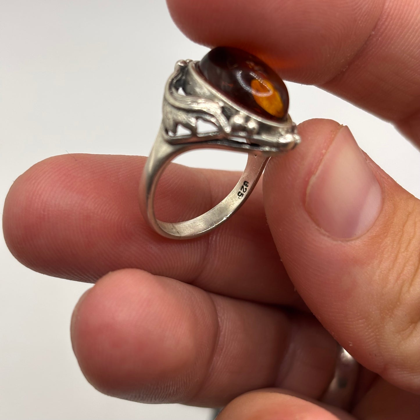 Silver Amber Ring (N)