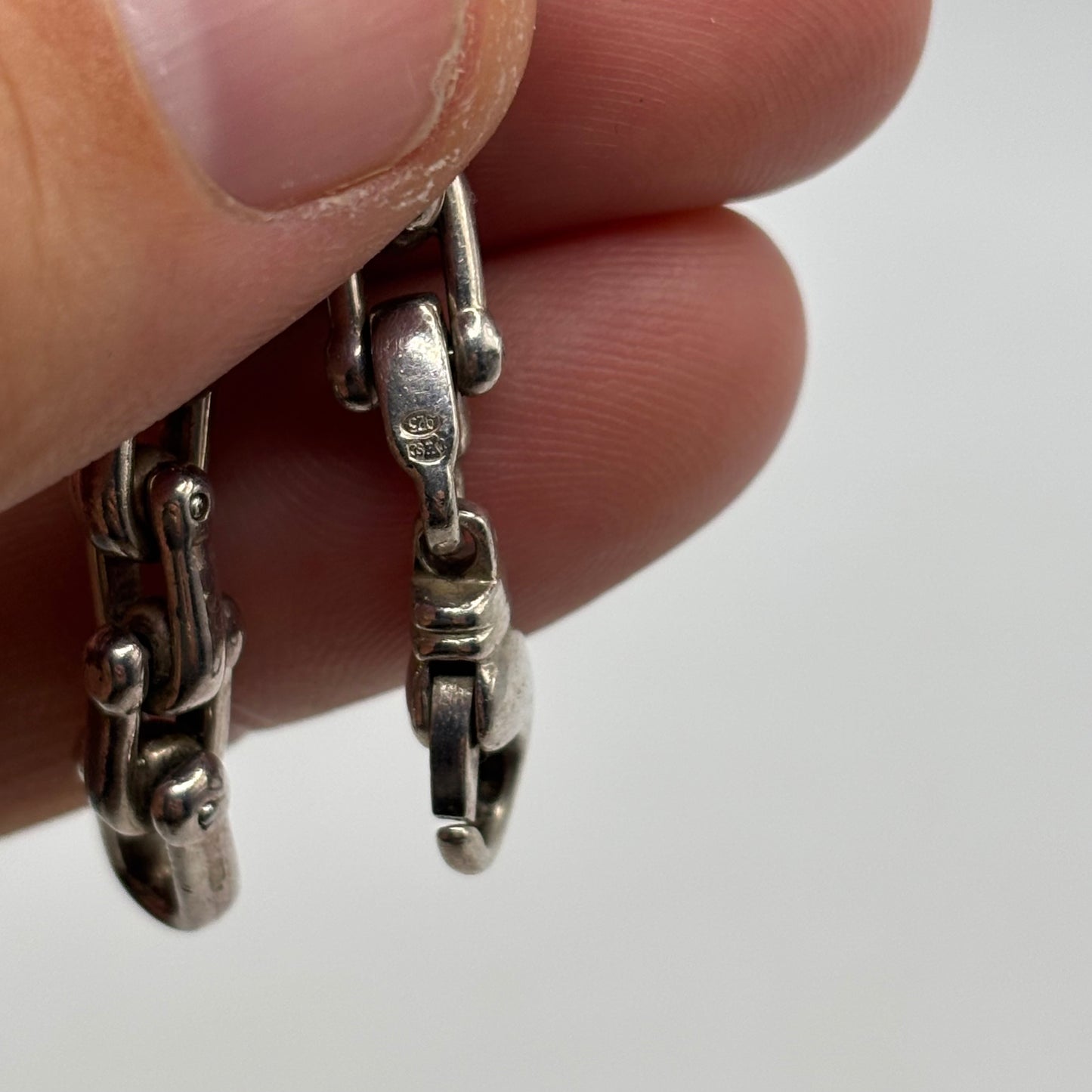 Silver 7.5” Unusual Link Bracelet