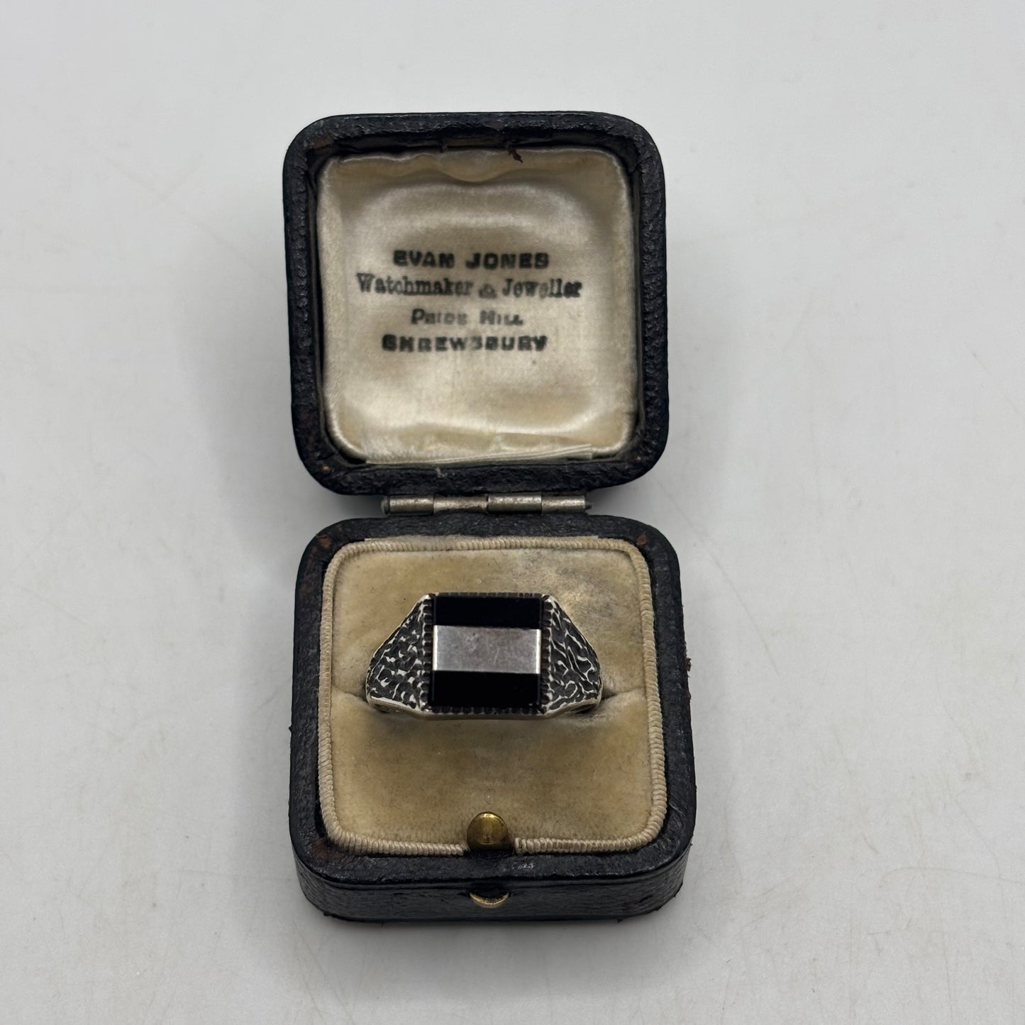Silver Onyx Signet Ring (V)