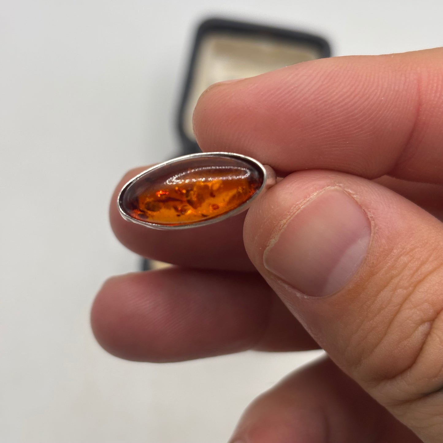 Silver Amber Ring (O)