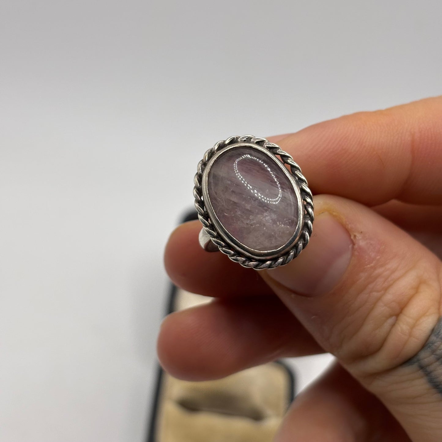 Silver Vintage Rose Quartz Ring