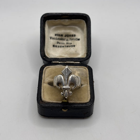 Silver The Great Frog Fleur De Lis Ring (J)