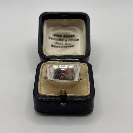 Silver Swirl Band Ring