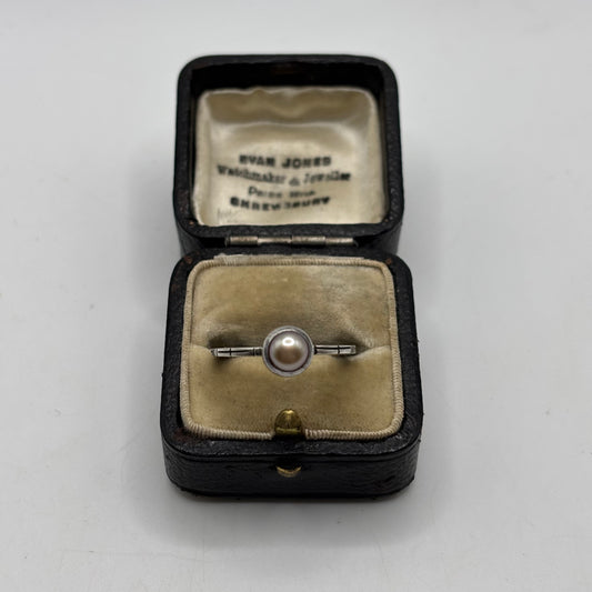 Silver Pearl Ring