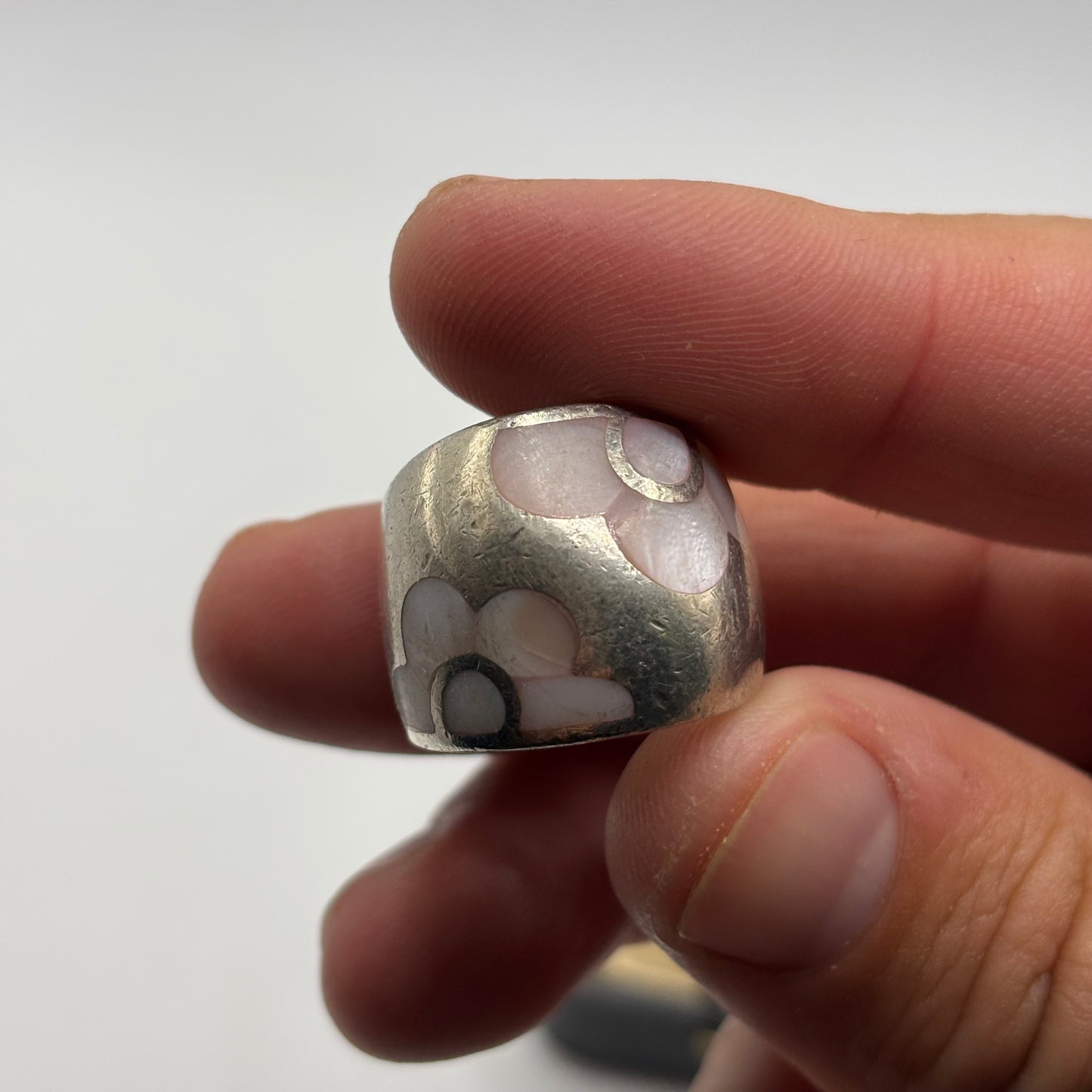 Silver Heavy Pearl Flower Ring (M)