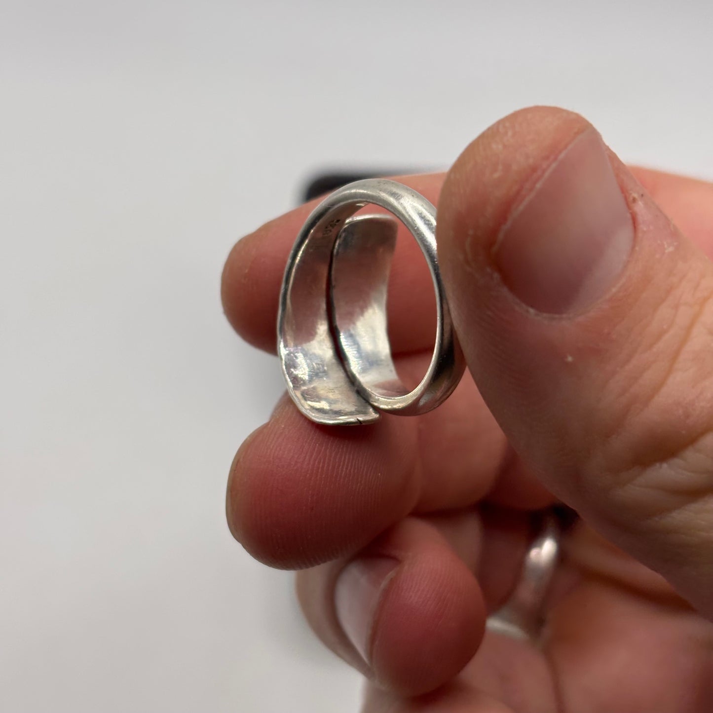 Silver Detailed Band Ring