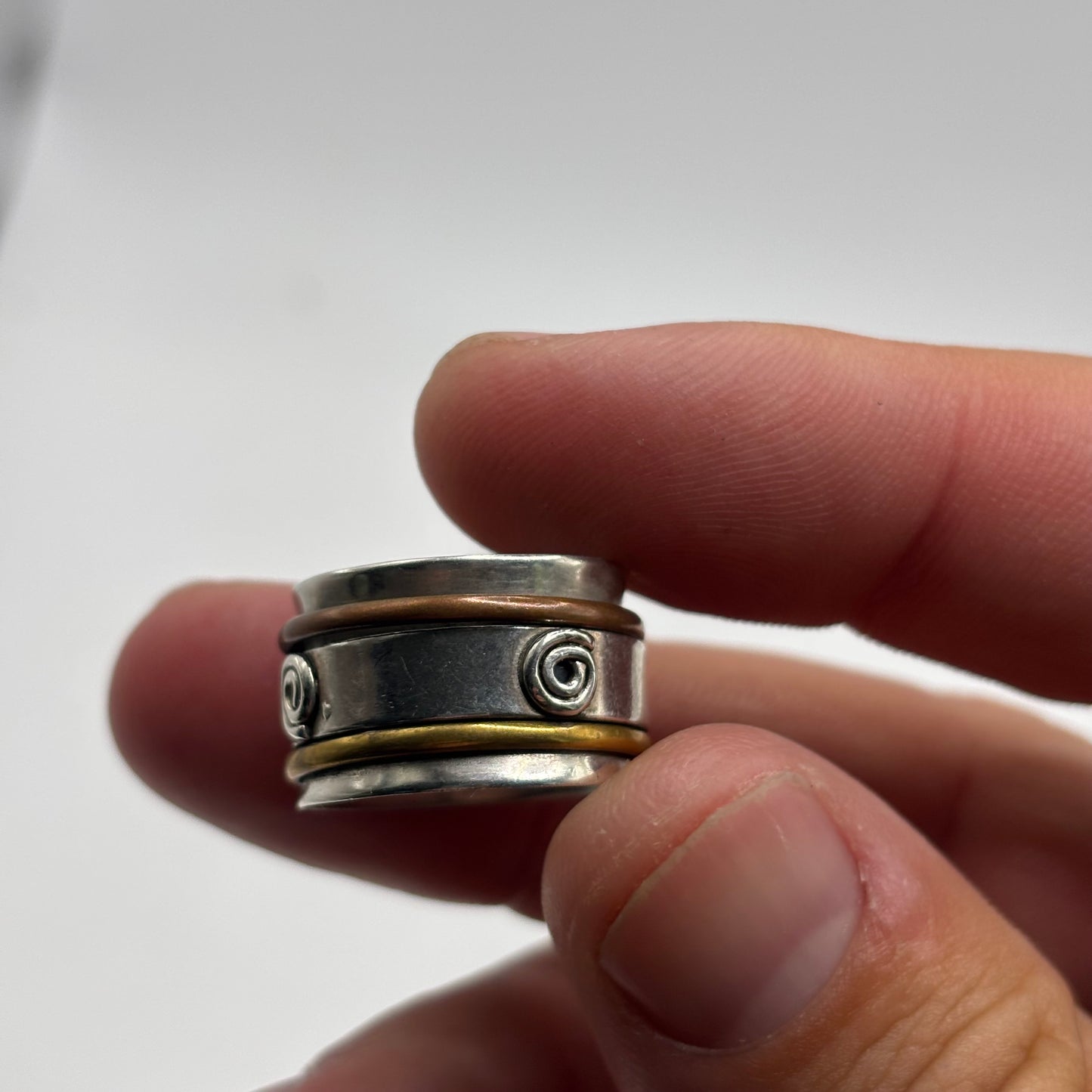 Silver Swirl Spinner Ring (M)