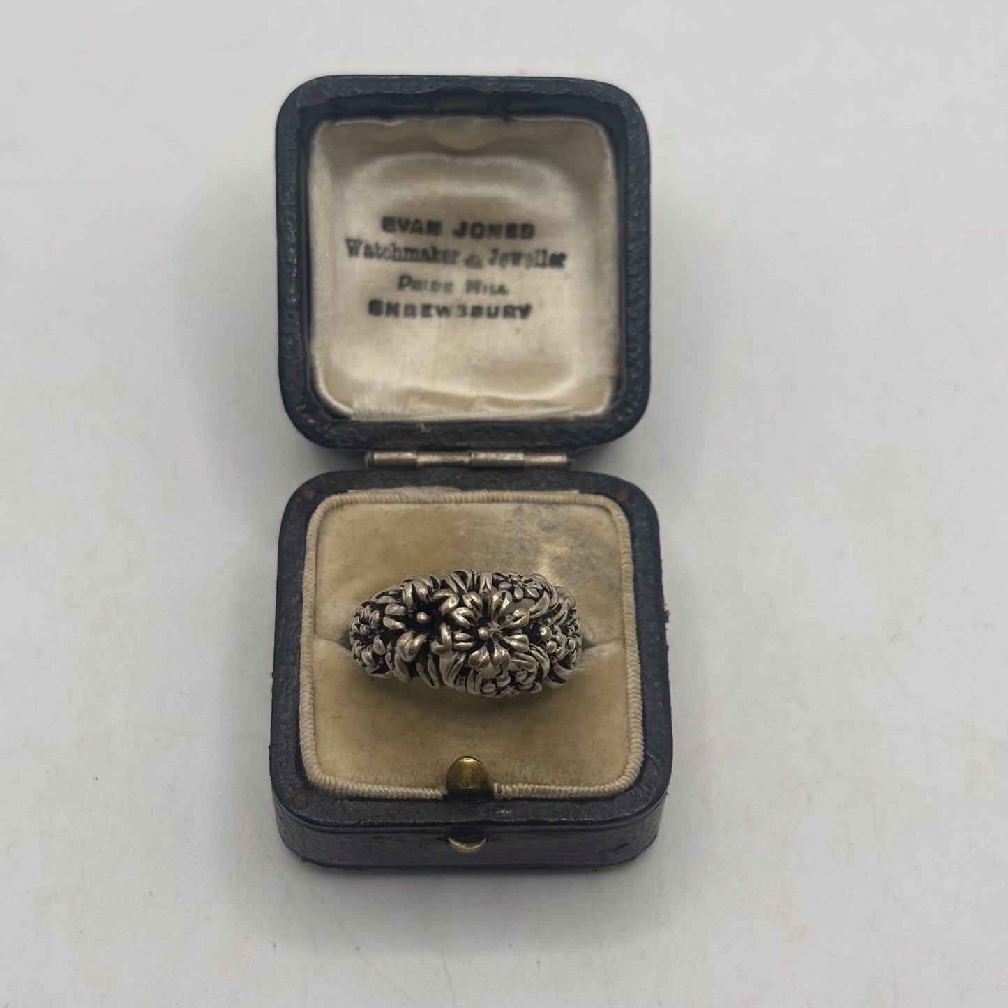 Silver Flower Ring (L)