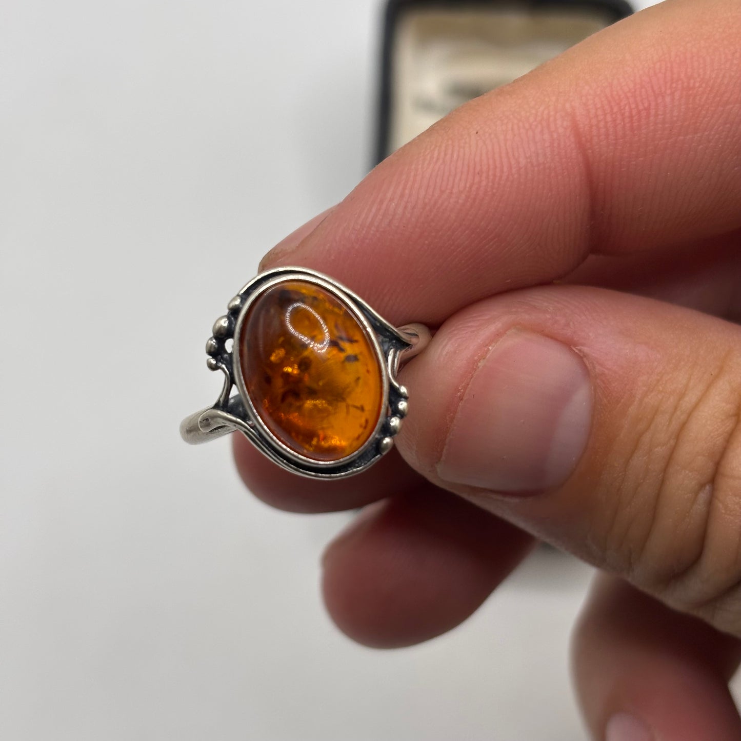 Silver Amber Ring (R)