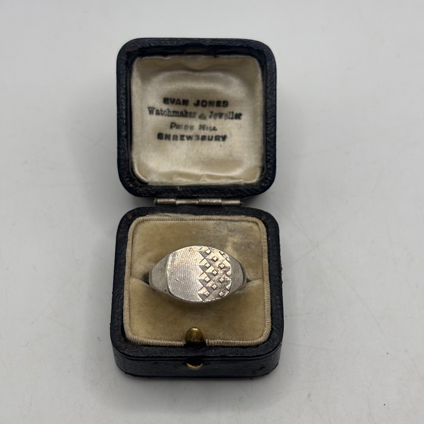 Silver Signet Ring (S)