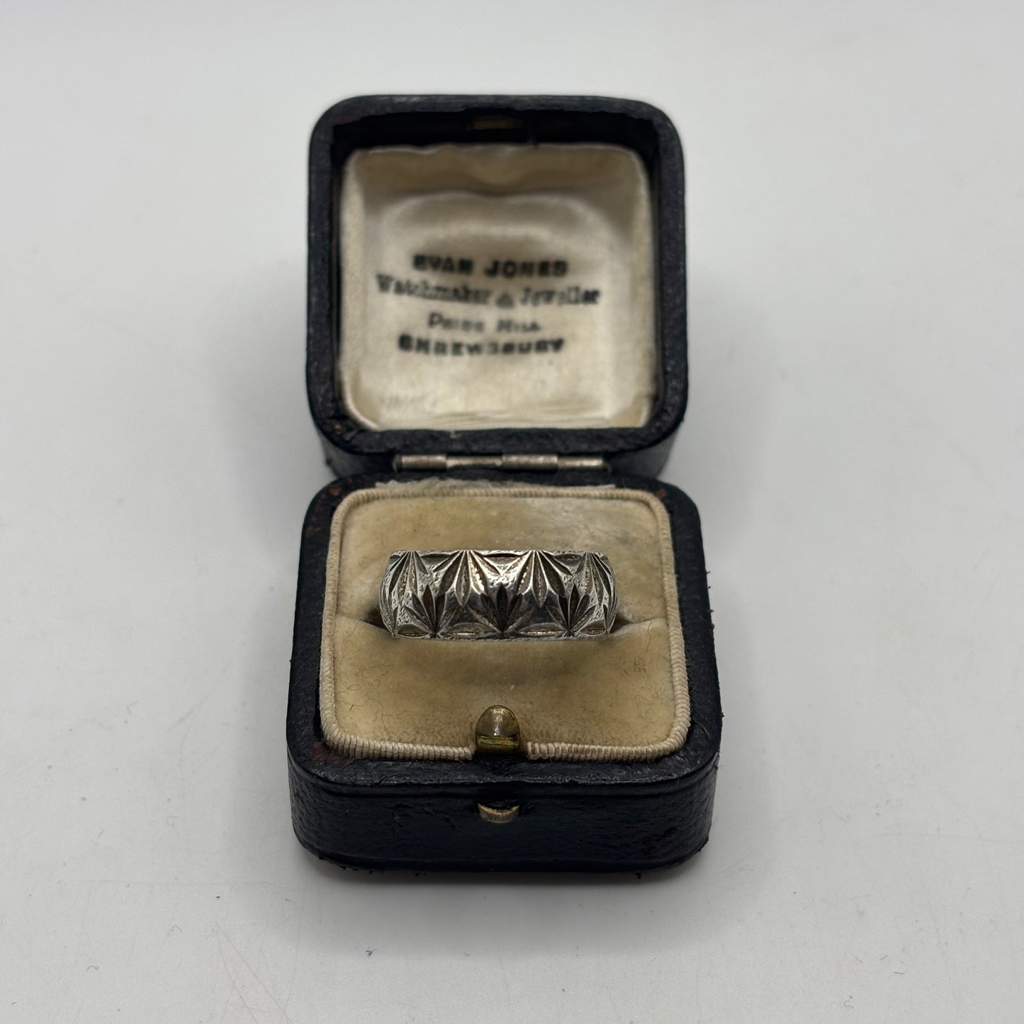 Silver Vintage Band Ring