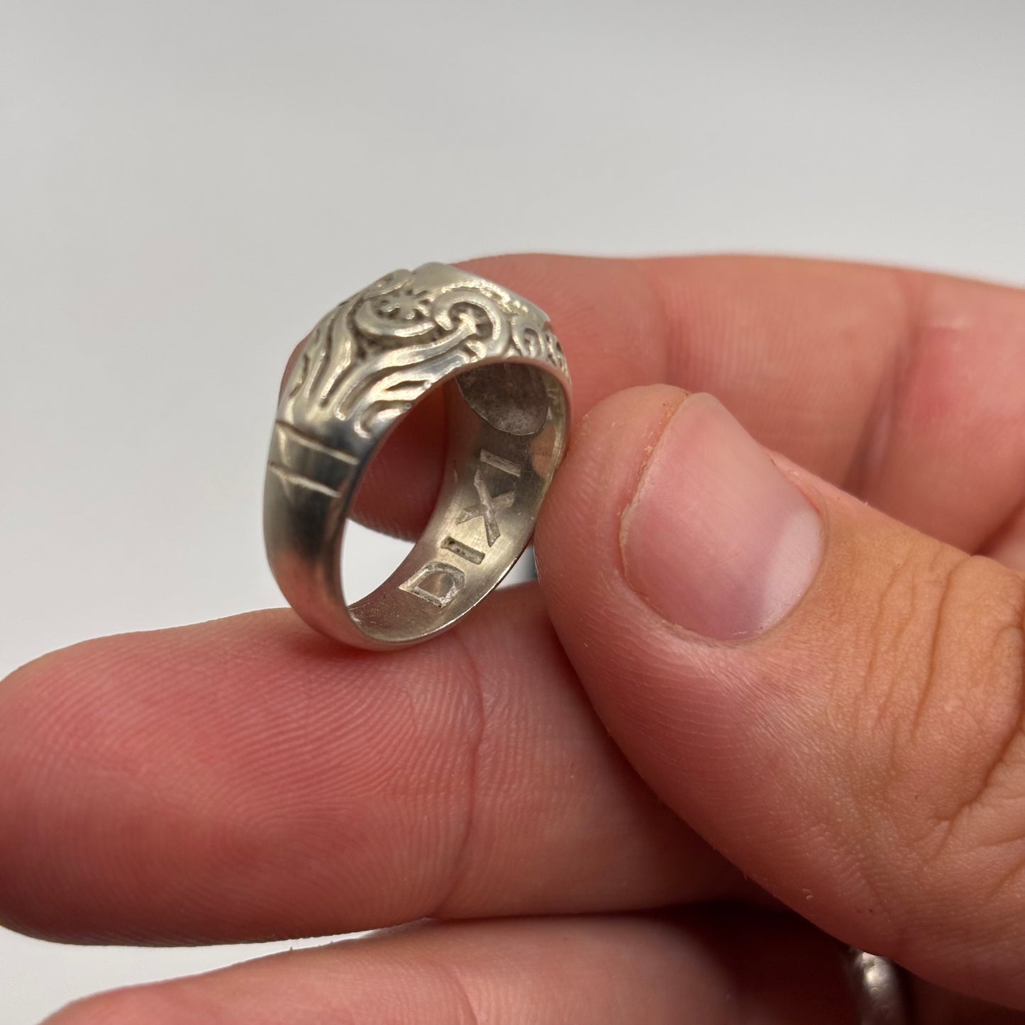 Silver Dixi Band Ring (M)