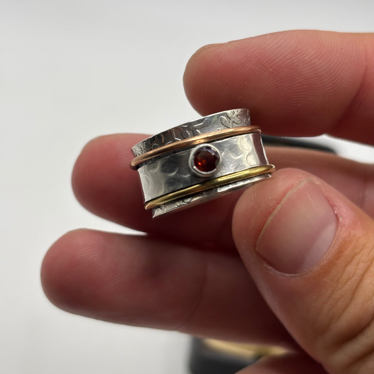 Silver Garnet Spinner Ring (O)