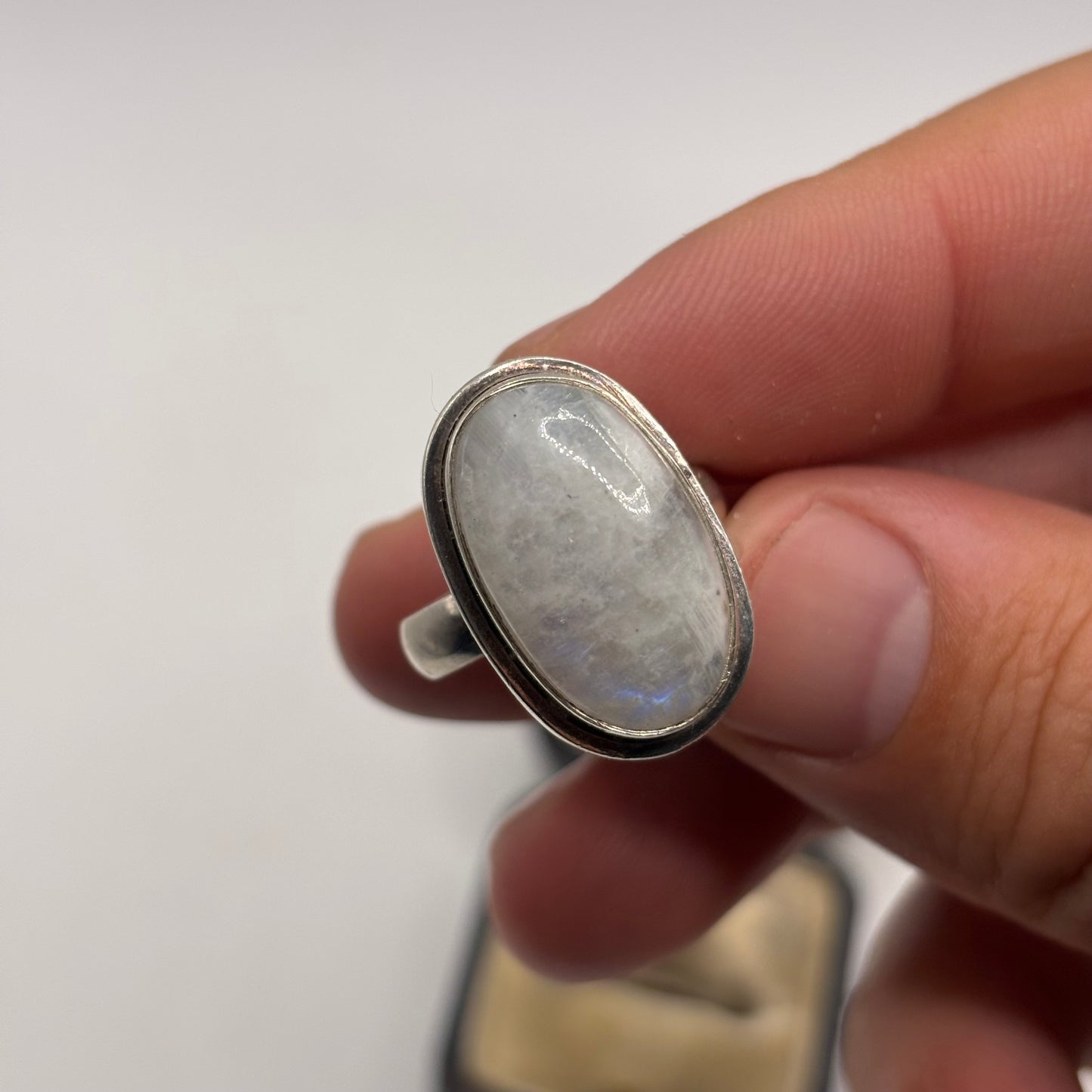 Silver Chunky Moonstone Ring (P)