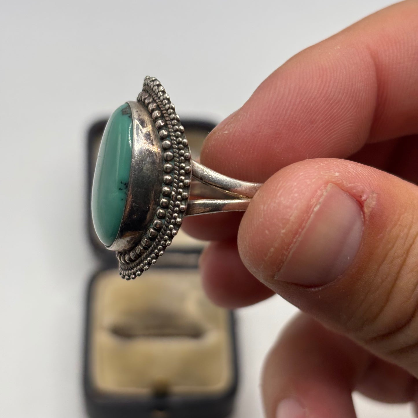Beautiful Silver Large Turquoise Ring (R)