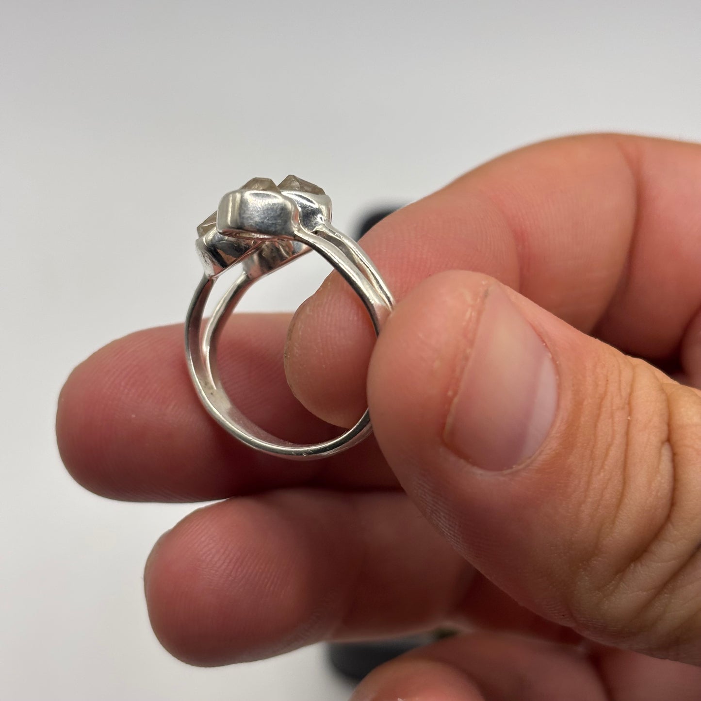 Silver Quartz Ring (S)