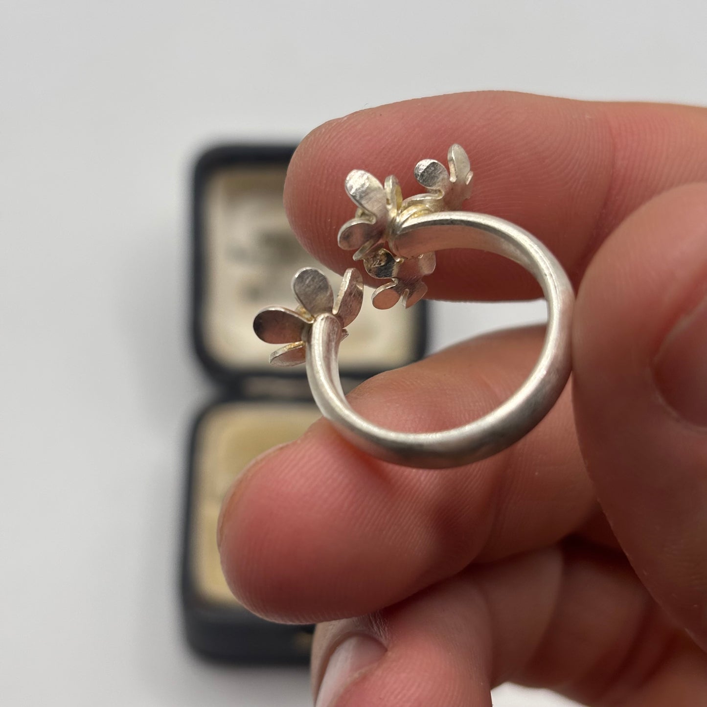 Silver Chunky Flower Ring (N)