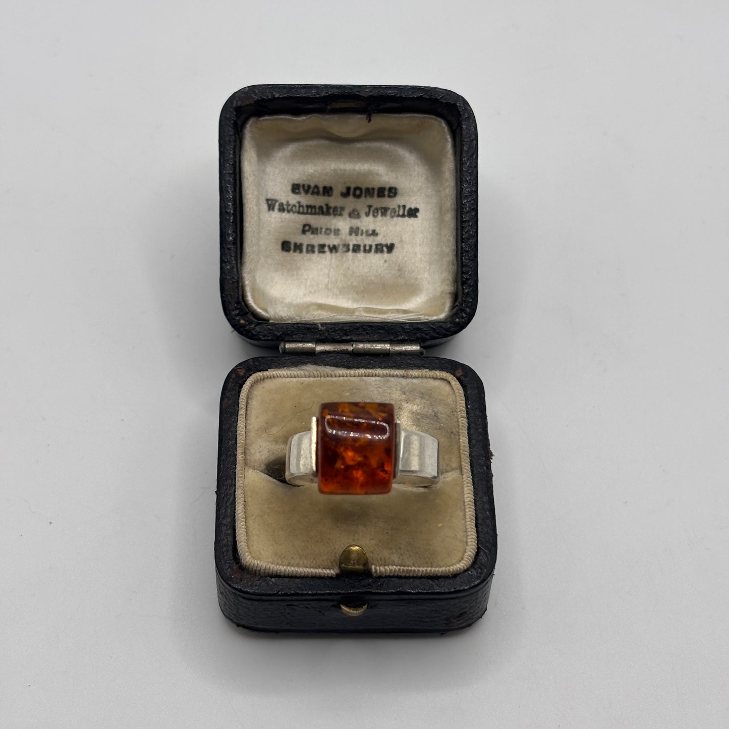 Silver Amber Ring (S)