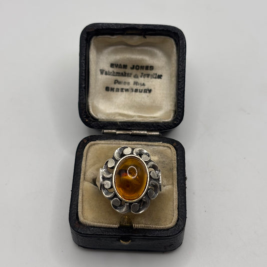 Silver Amber Ring (R)