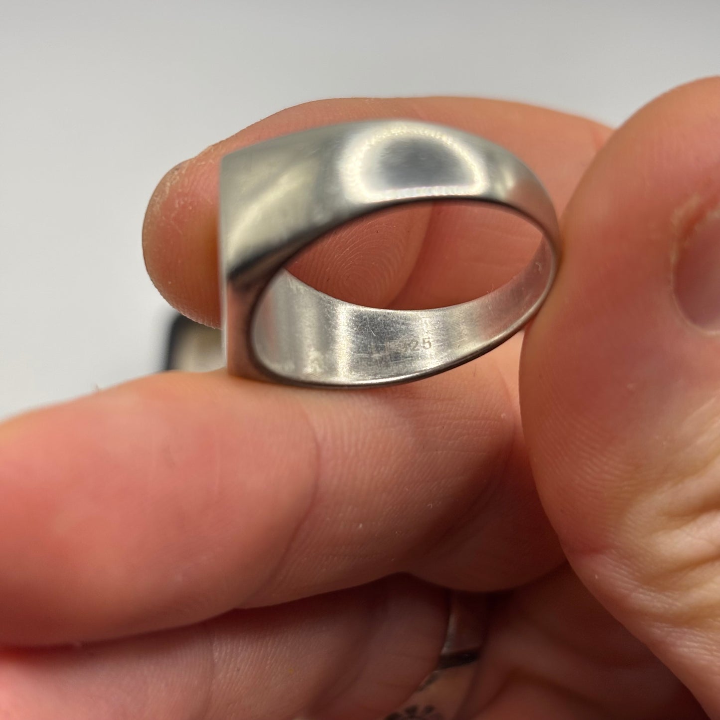 Silver Heavy Signet Ring (V)