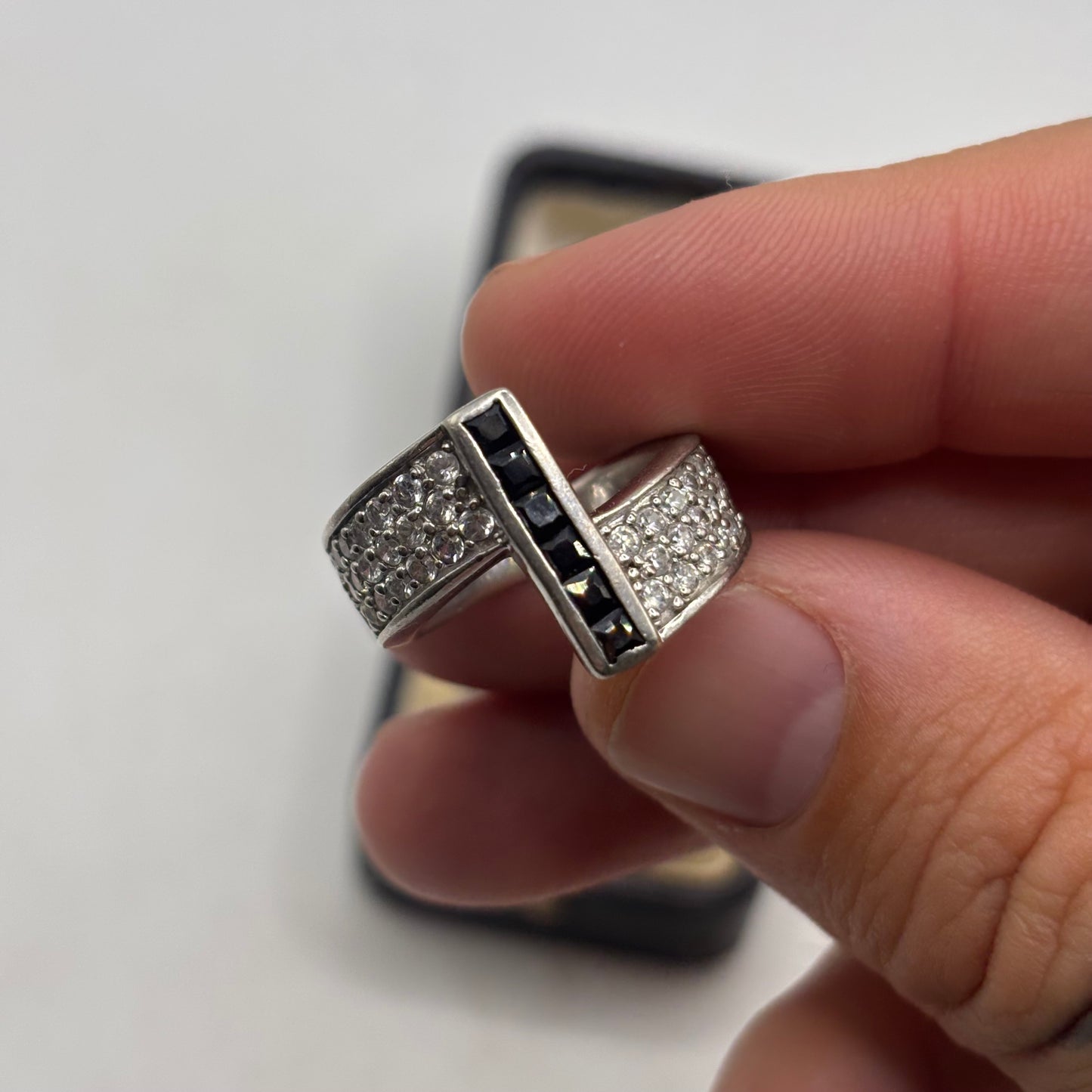 Silver CZ & Faux Sapphire Ring (L)