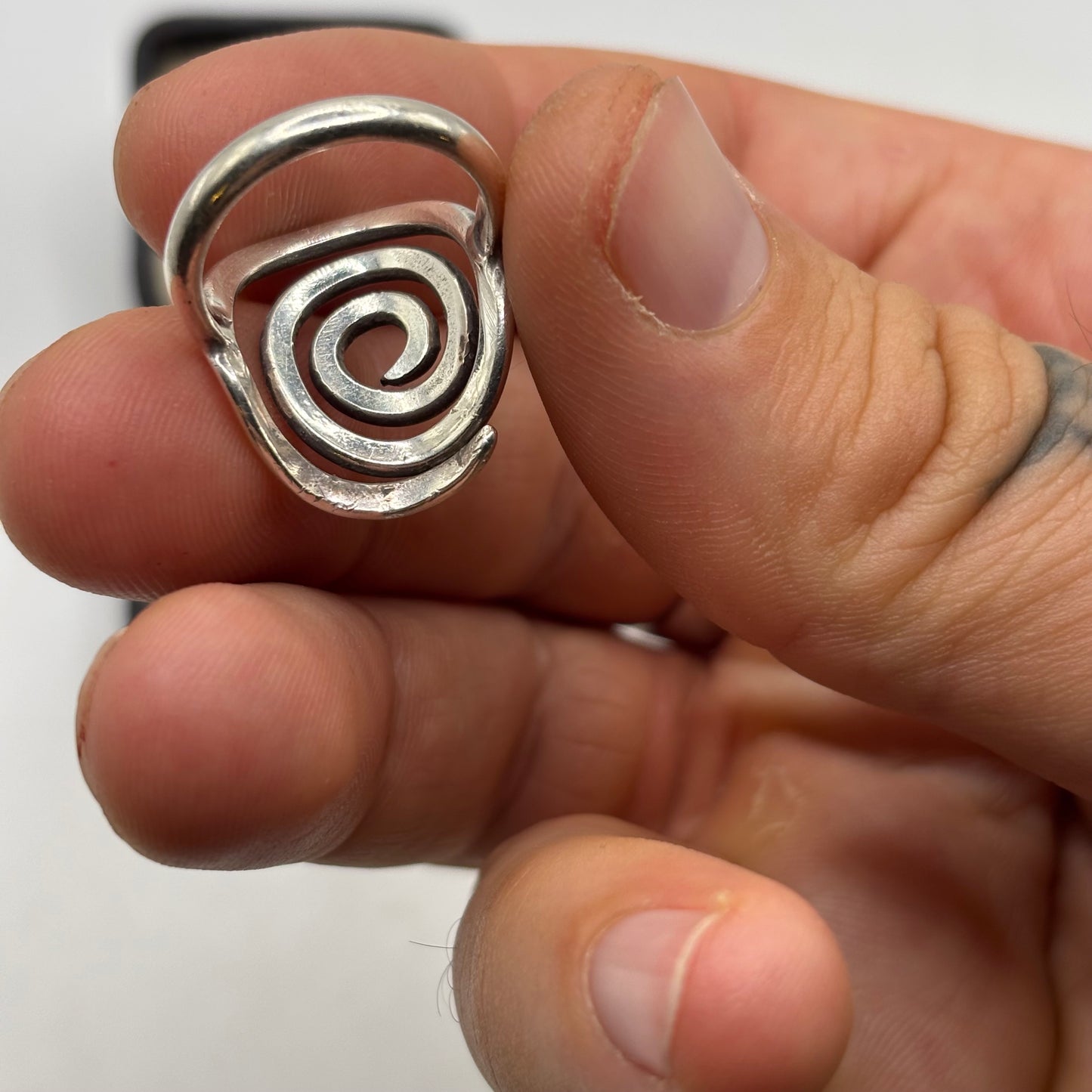 Silver Swirl Ring