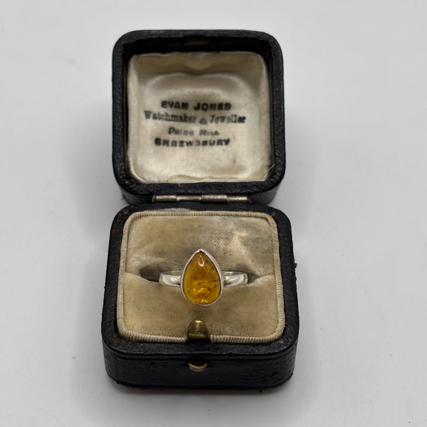 Silver Amber Ring (J 1/2)