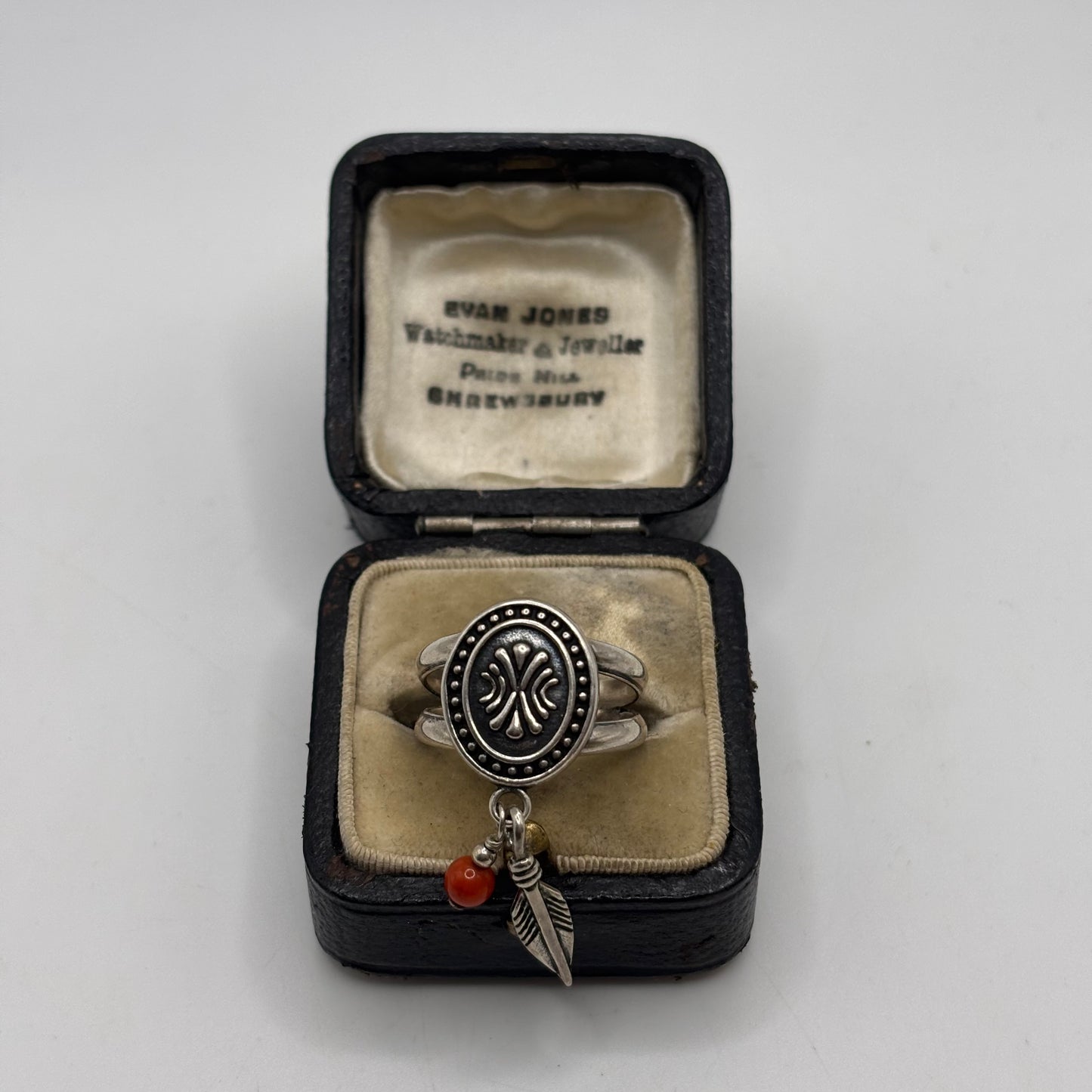Silver Native American Feather Ring (N)