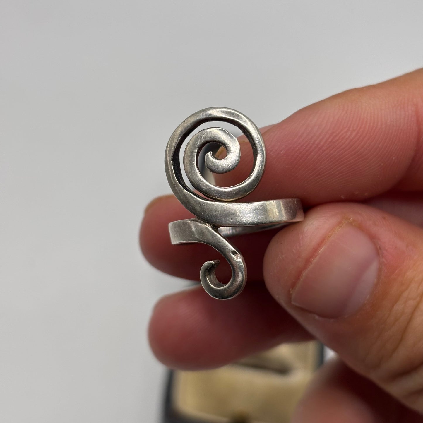 Silver Swirl Ring (N)