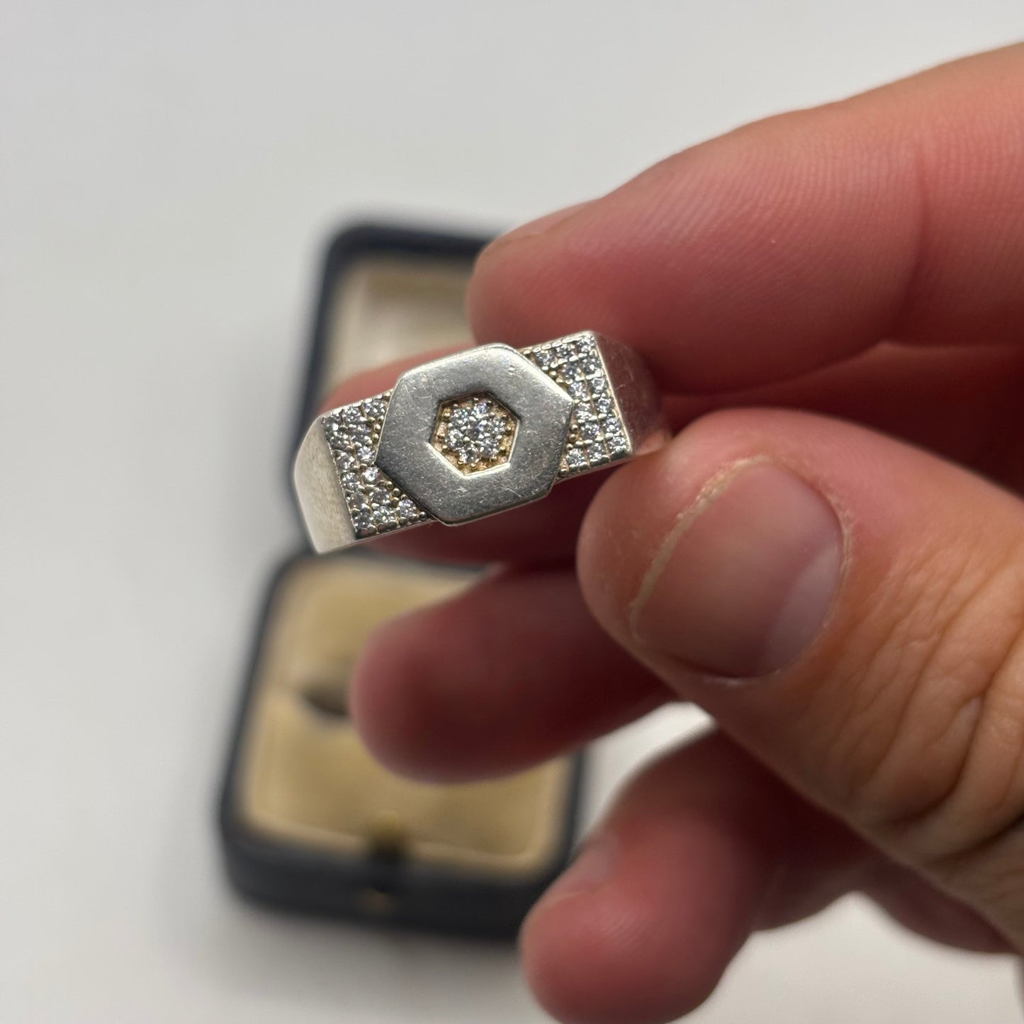 Silver Cubic Zirconia Signet Ring (W)