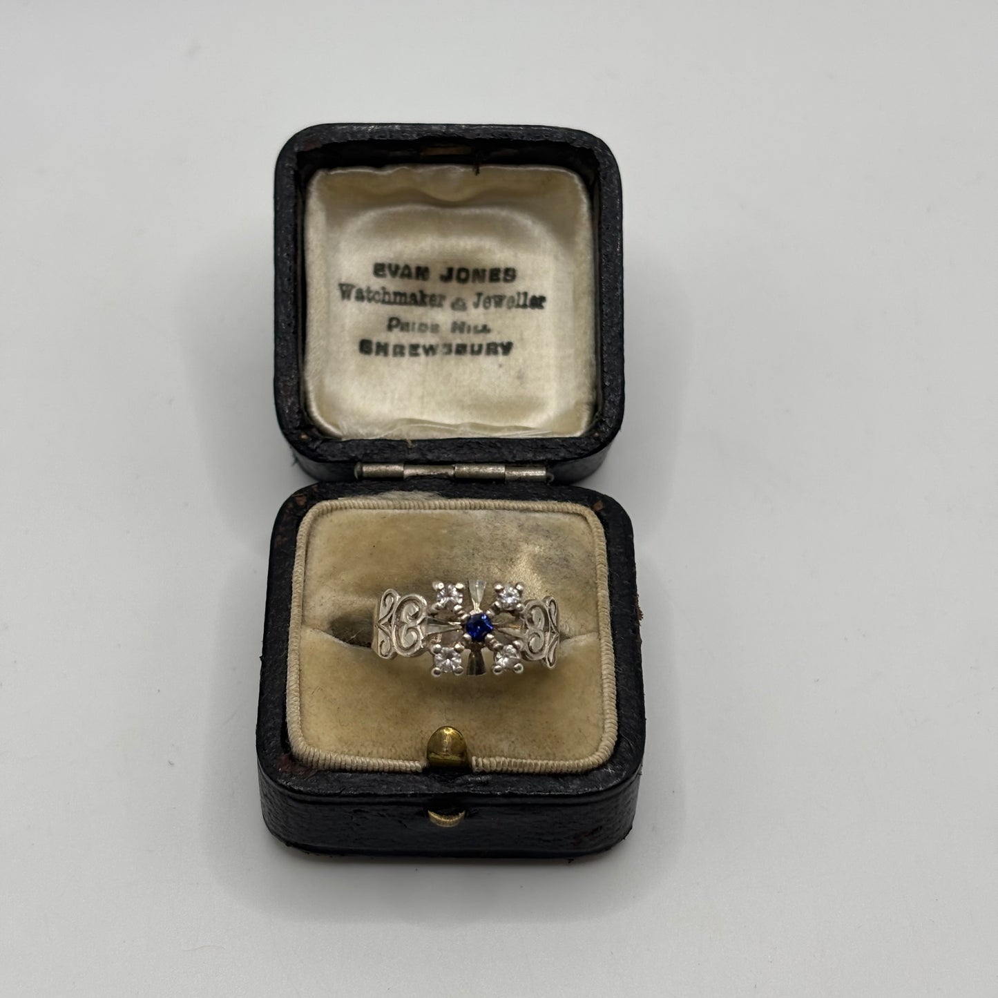 Silver Vintage Sapphire Ring (M)