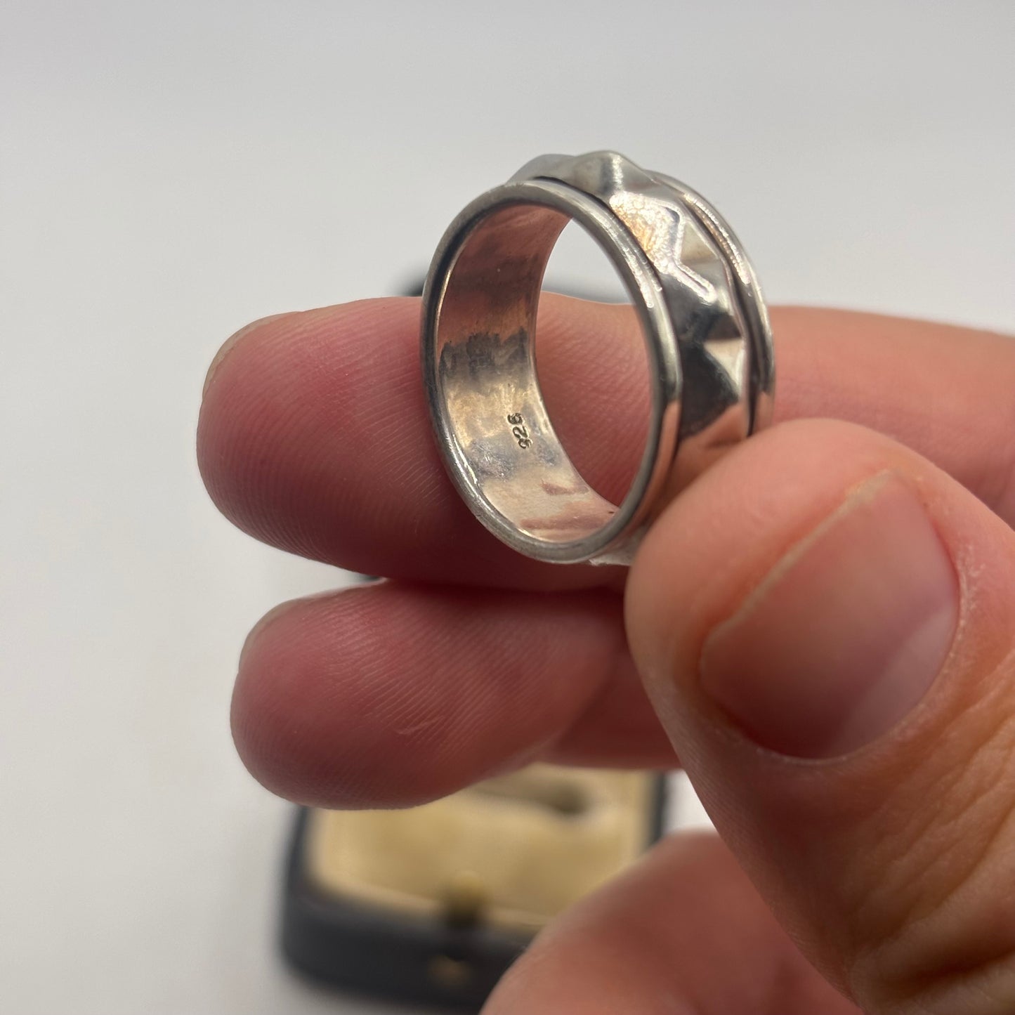 Silver Spinner Ring (O)