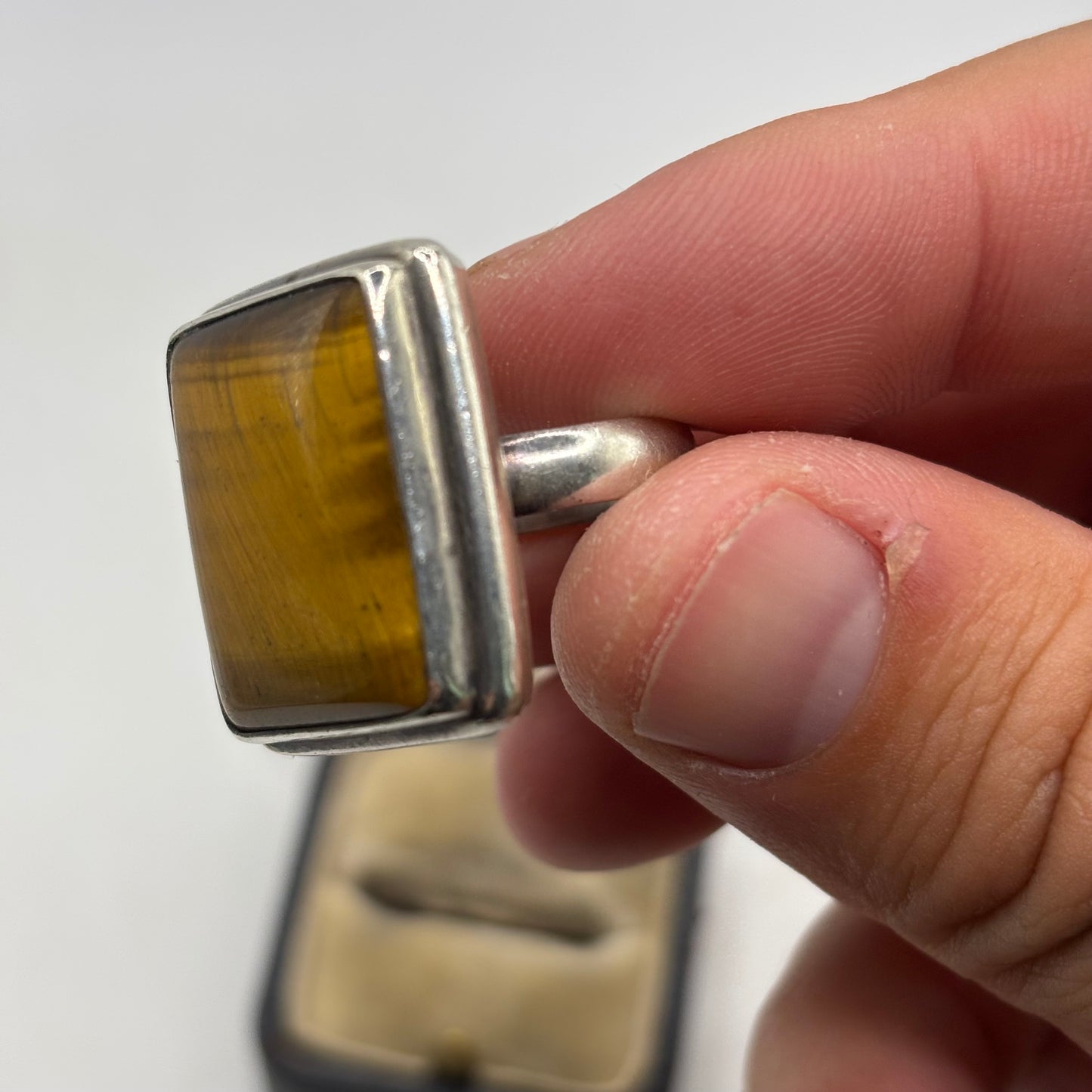 Silver Large Tigereye Ring (Q)