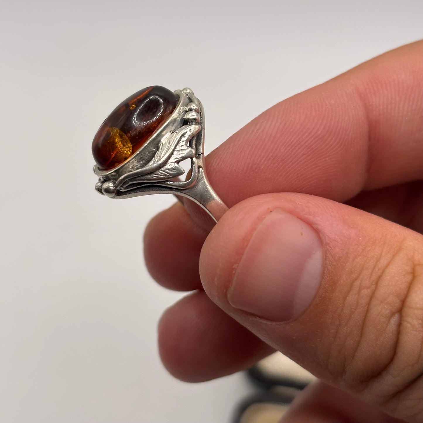 Silver Amber Ring (N)