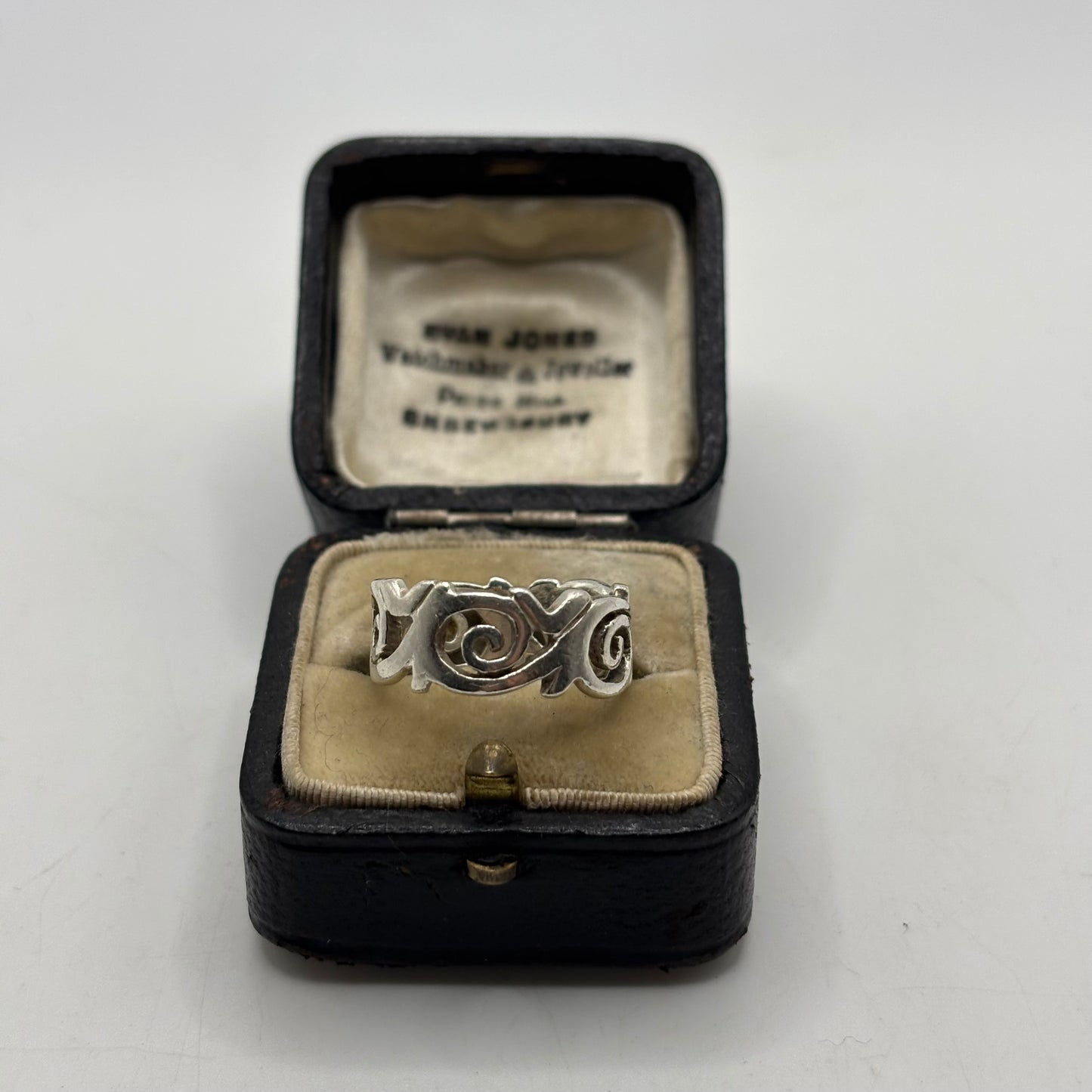 Silver Detailed Band Ring