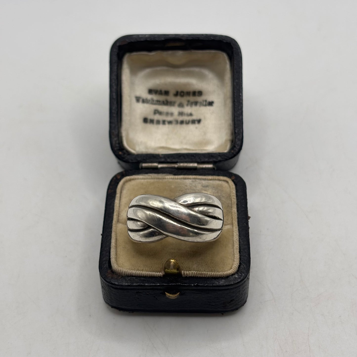 Silver Band Ring (R)