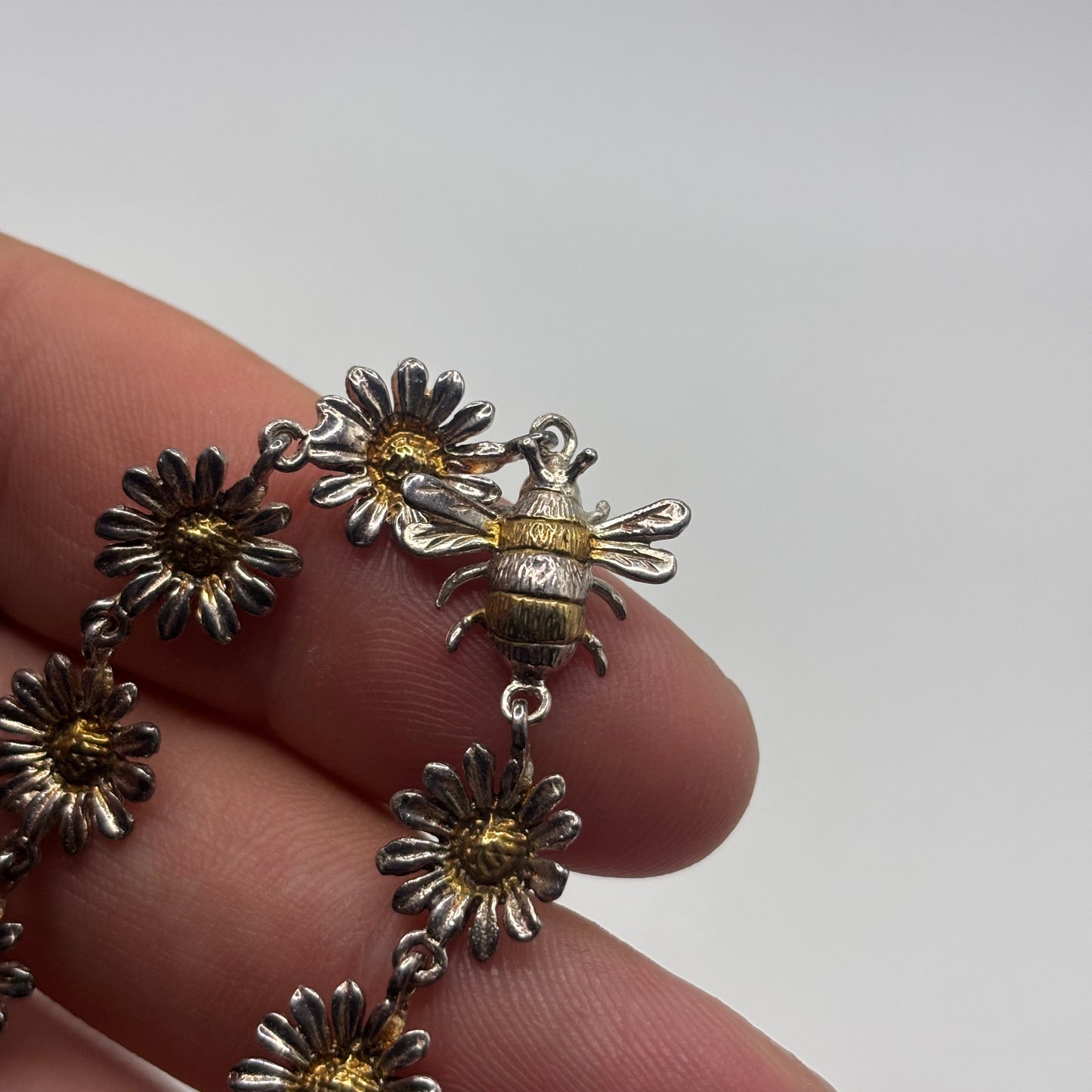 Silver 7” Bee & Daisy Bracelet