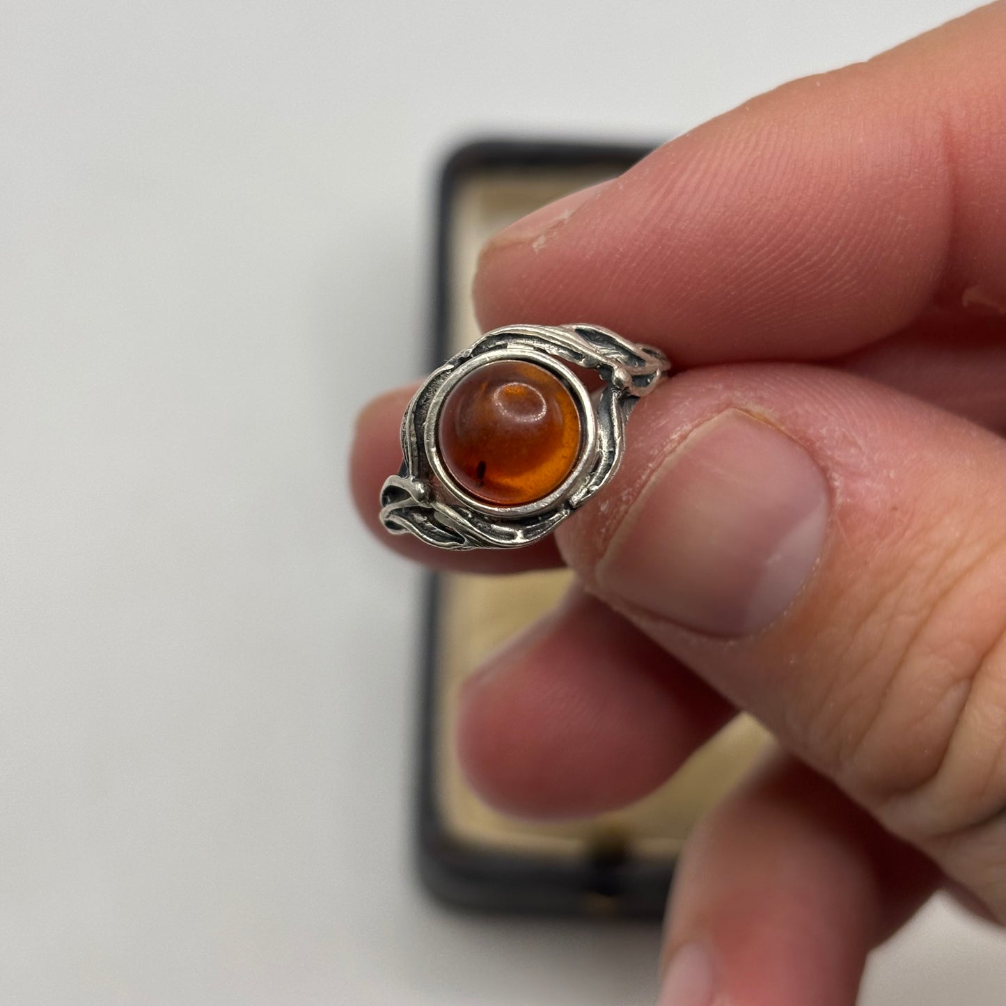 Silver Amber Ring (N)