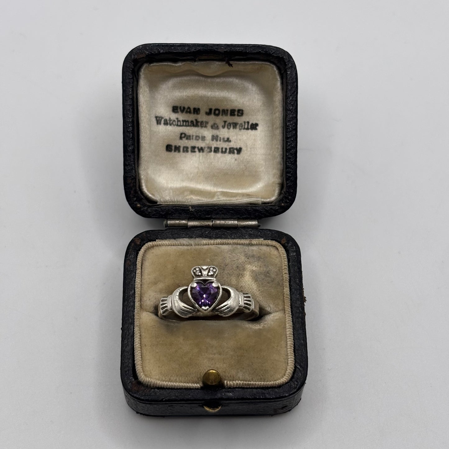 Silver Amethyst Claddagh Ring (P)