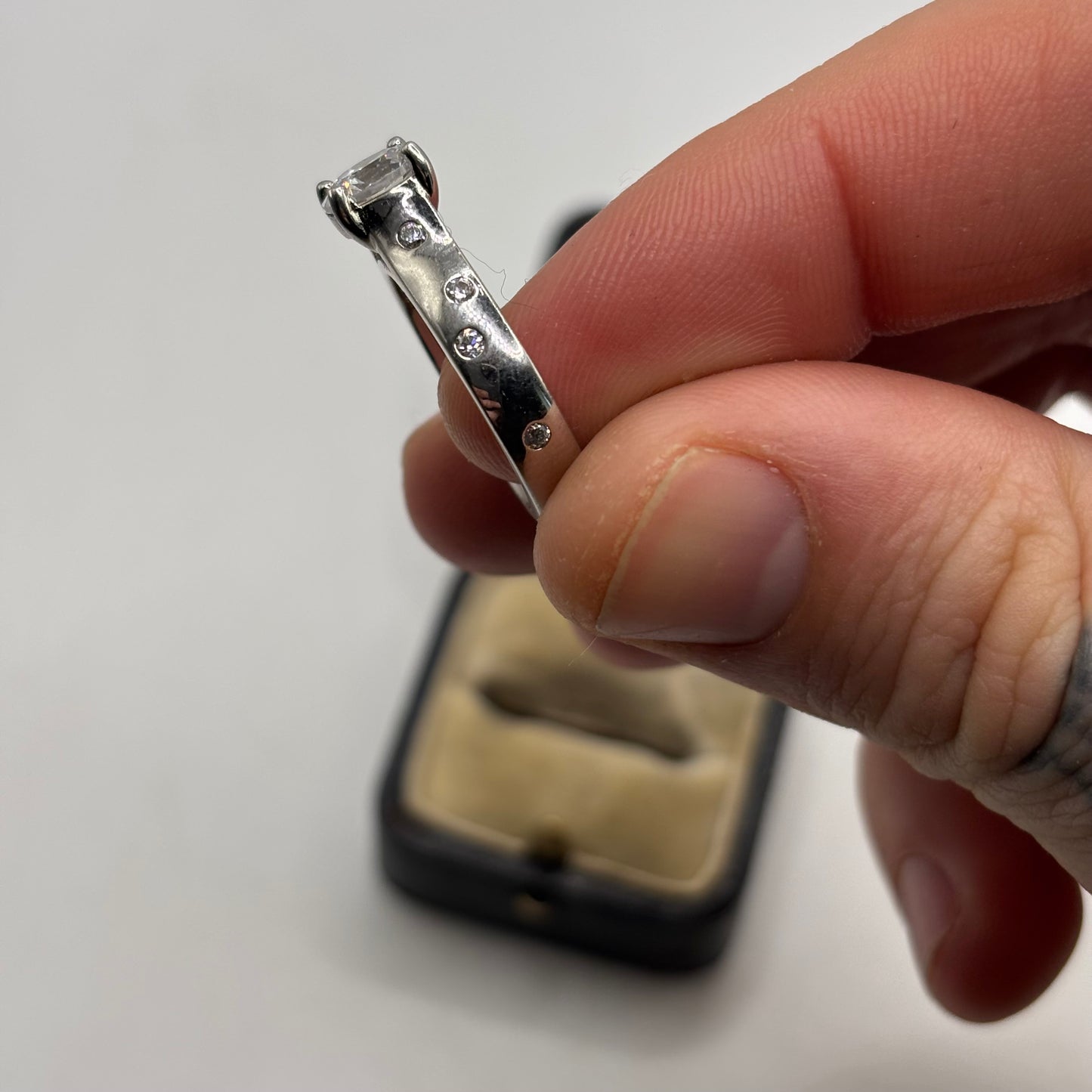 Silver Lovely CZ Ring (M)